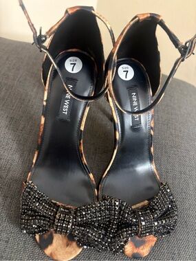 Nine West Animal Print High Heels Open Toe with Bow Size 7